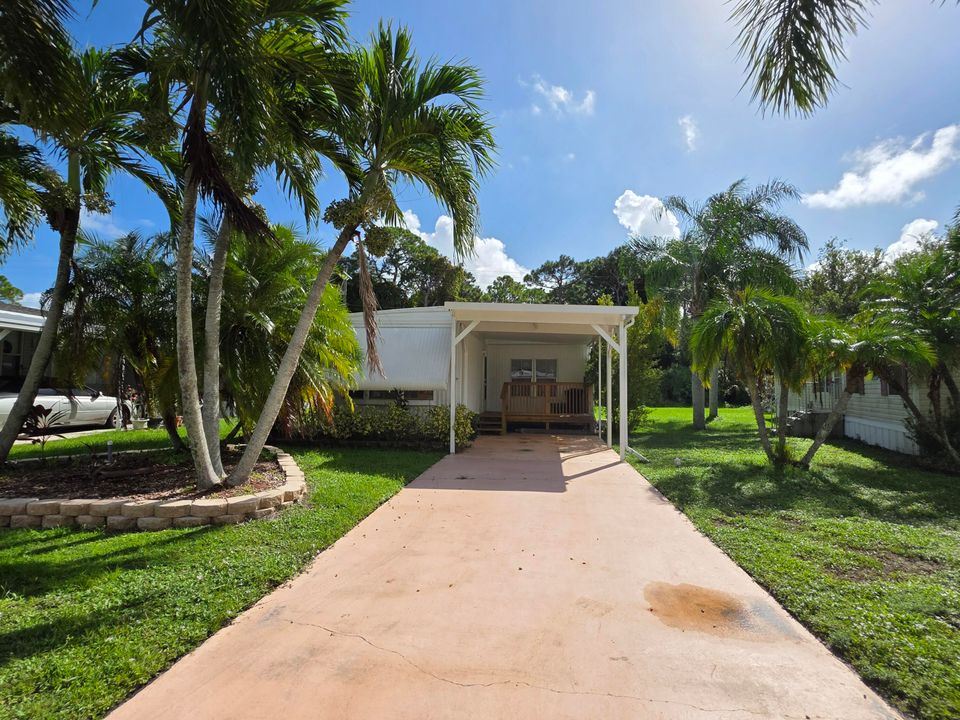 待售: $47,900 (2 贝兹, 2 浴室, 1300 平方英尺)