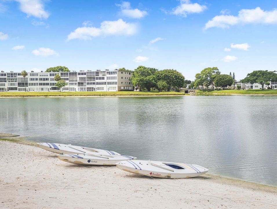 For Sale: $79,500 (1 beds, 1 baths, 570 Square Feet)