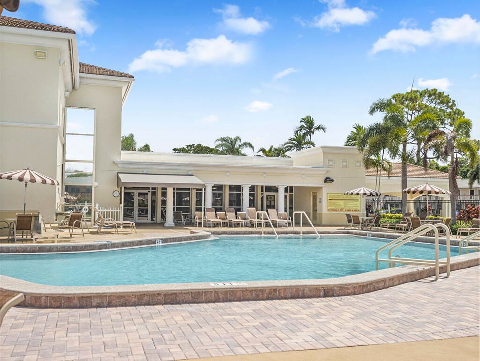 For Sale: $79,500 (1 beds, 1 baths, 570 Square Feet)