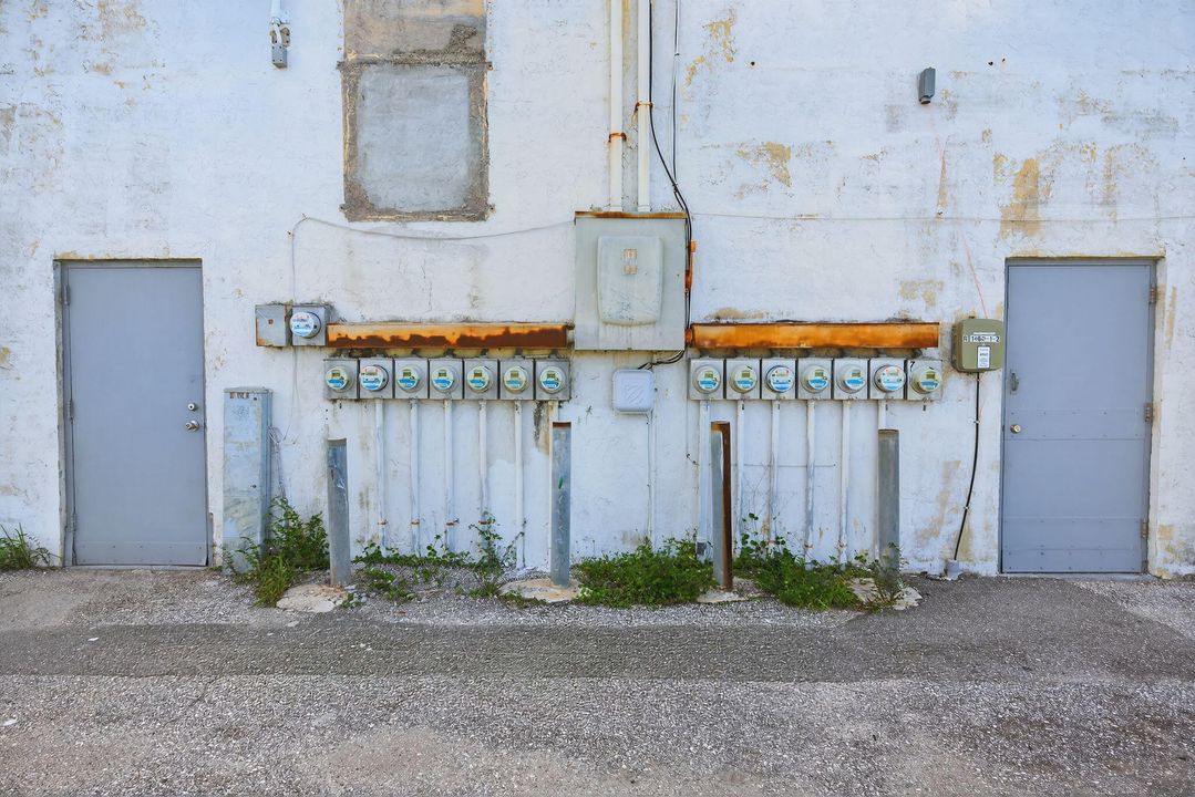 待售: $950,000 (0 贝兹, 0 浴室, 2518 平方英尺)