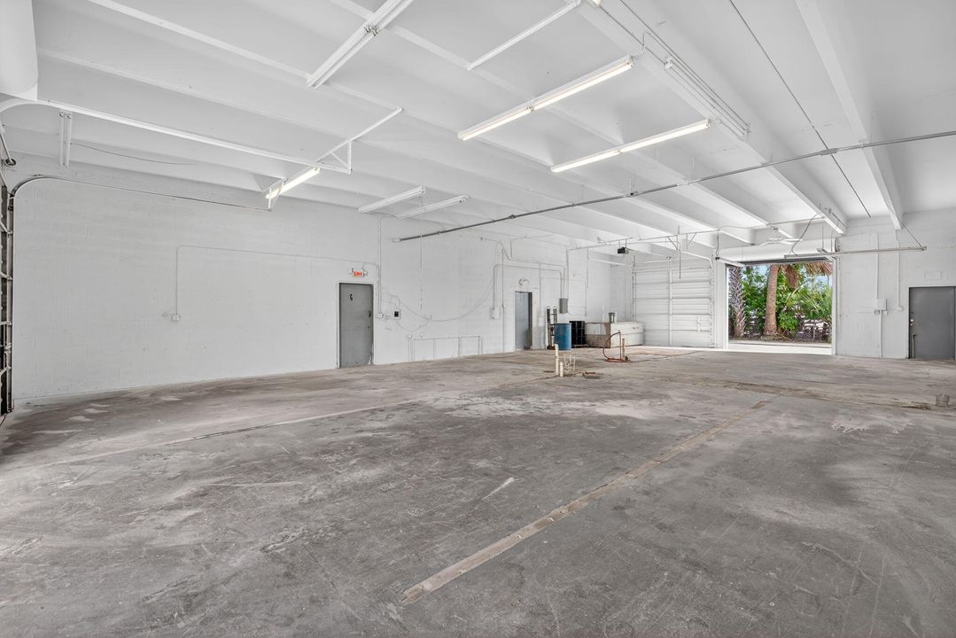 待售: $950,000 (0 贝兹, 0 浴室, 2518 平方英尺)