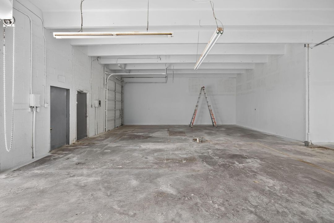 待售: $950,000 (0 贝兹, 0 浴室, 2518 平方英尺)