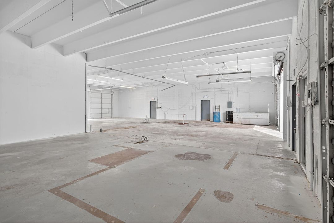 待售: $950,000 (0 贝兹, 0 浴室, 2518 平方英尺)