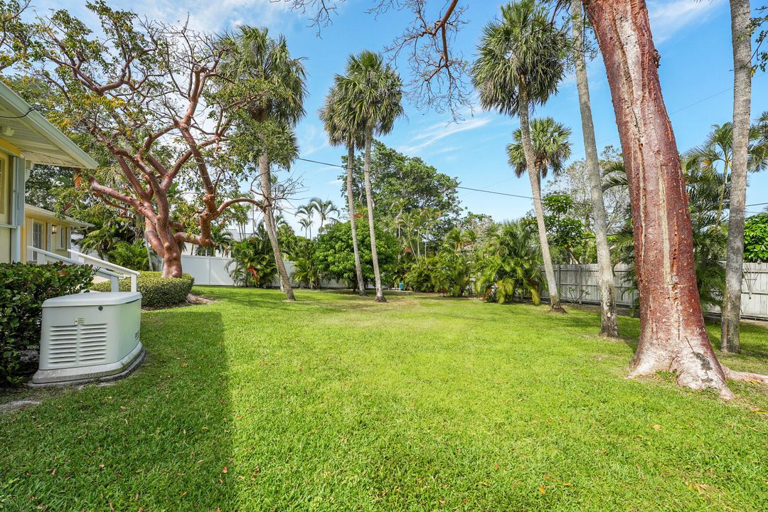 For Sale: $920,000 (2 beds, 2 baths, 1862 Square Feet)