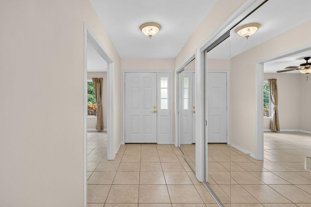 En Venta: $599,000 (3 camas, 2 baños, 2342 Pies cuadrados)