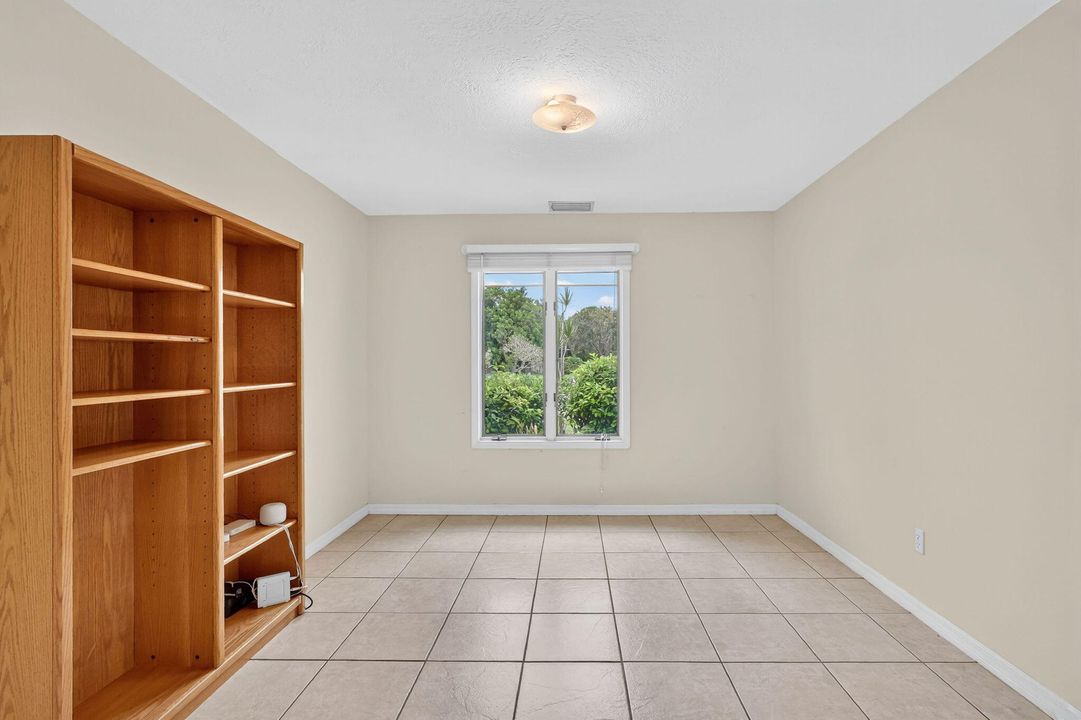 En Venta: $599,000 (3 camas, 2 baños, 2342 Pies cuadrados)