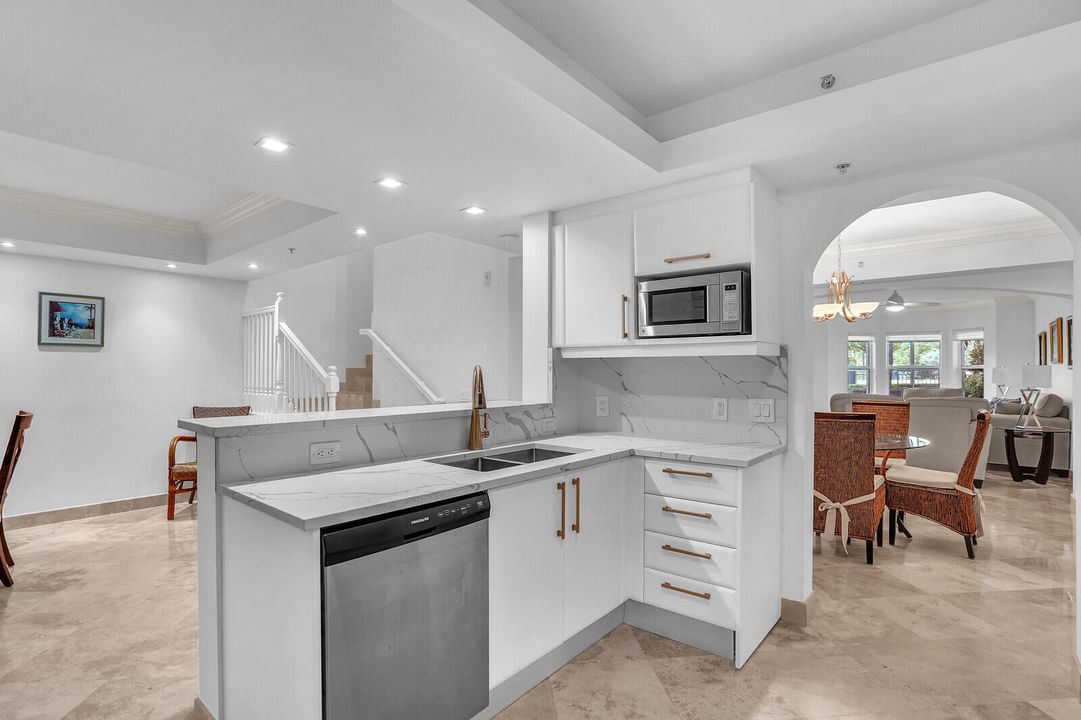 For Rent: $7,000 (2 beds, 2 baths, 2327 Square Feet)