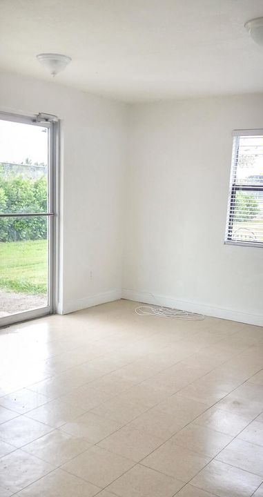 For Sale: $2,500 (0 beds, 0 baths, 1008 Square Feet)