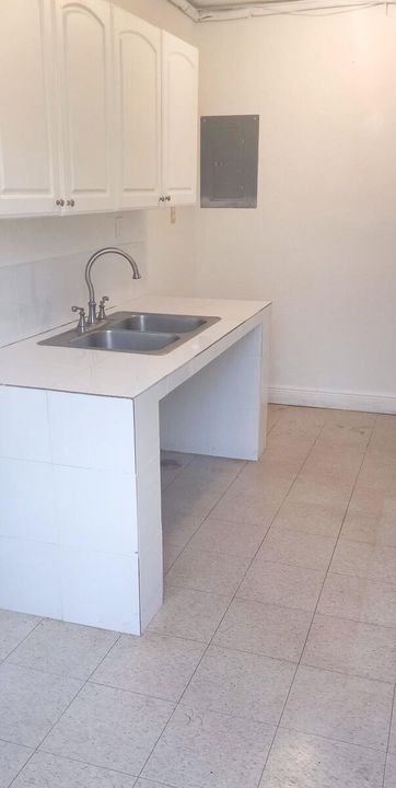 For Sale: $2,500 (0 beds, 0 baths, 1008 Square Feet)