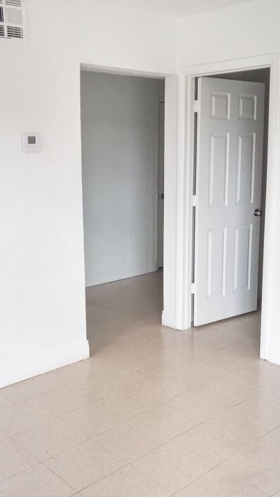 For Sale: $2,500 (0 beds, 0 baths, 1008 Square Feet)