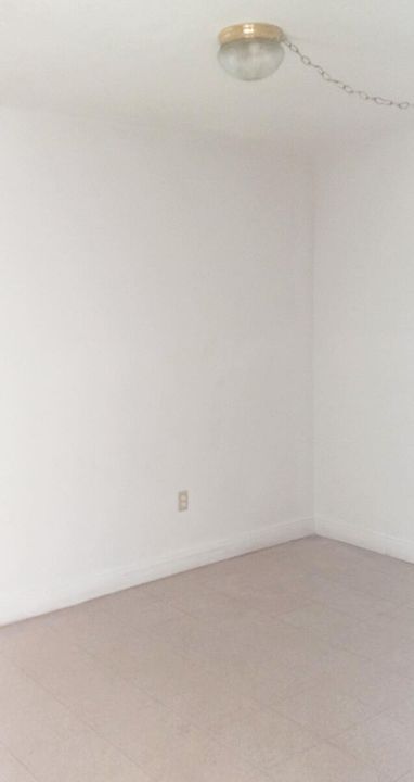 For Sale: $2,500 (0 beds, 0 baths, 1008 Square Feet)