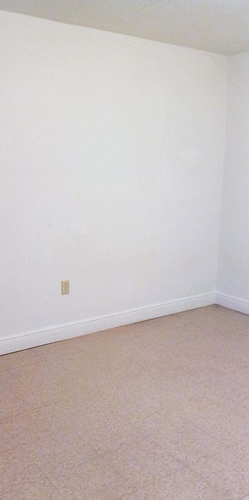 For Sale: $2,500 (0 beds, 0 baths, 1008 Square Feet)