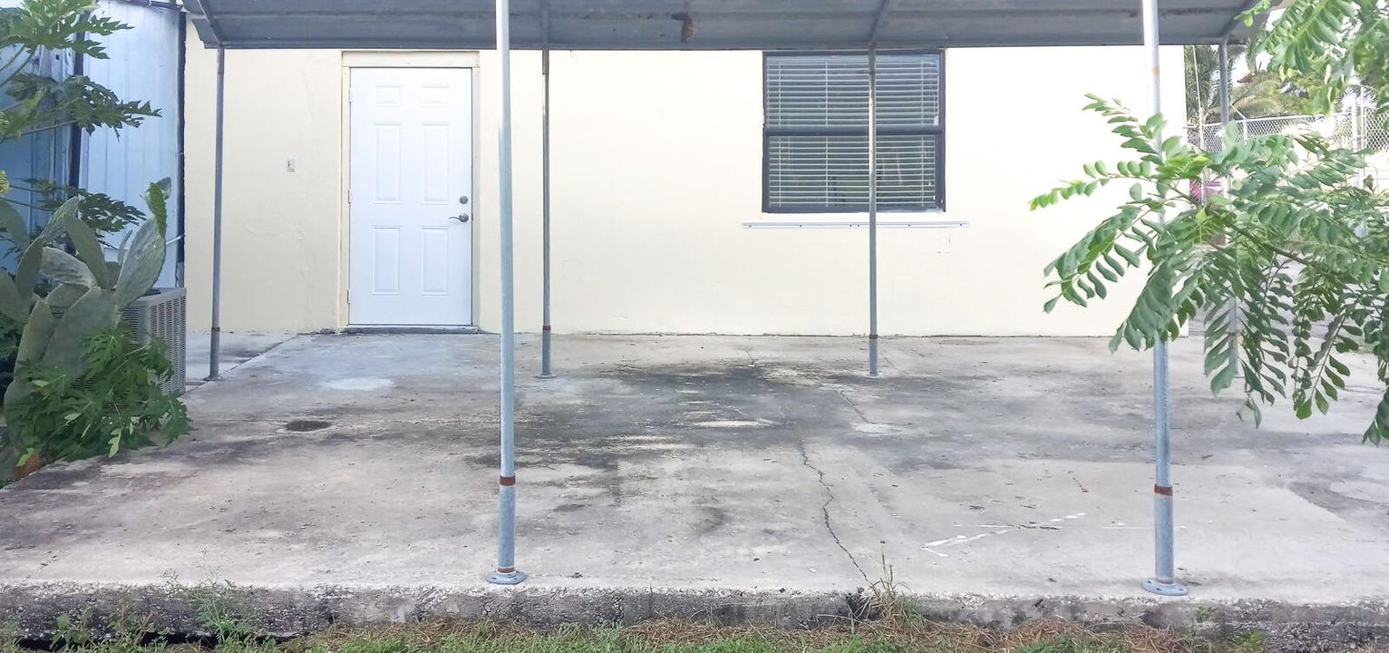 For Sale: $2,500 (0 beds, 0 baths, 1008 Square Feet)