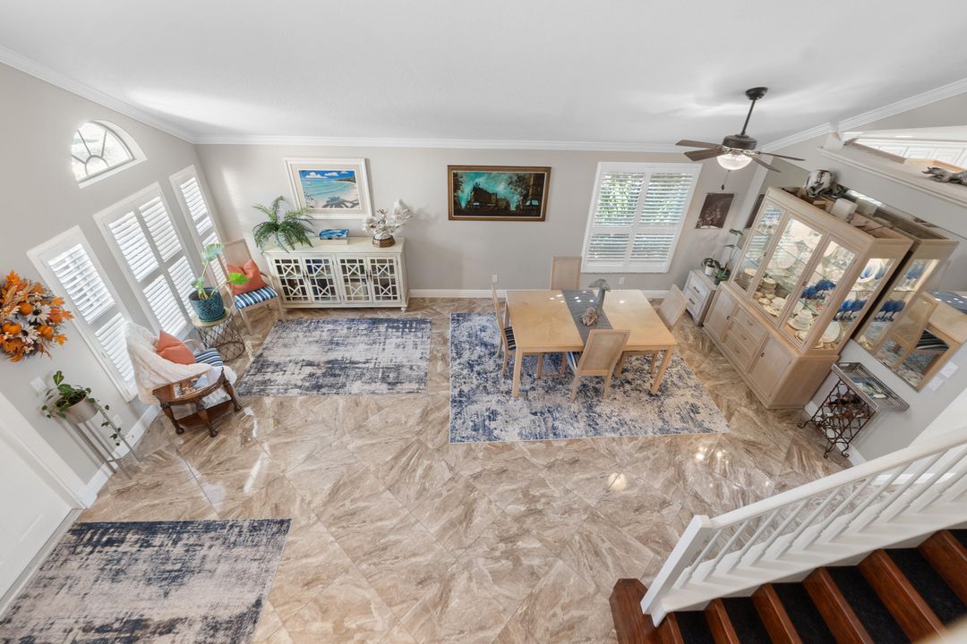 En Venta: $650,000 (4 camas, 2 baños, 2218 Pies cuadrados)