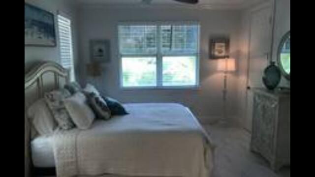 出租: $6,000 (3 贝兹, 3 浴室, 2351 平方英尺)