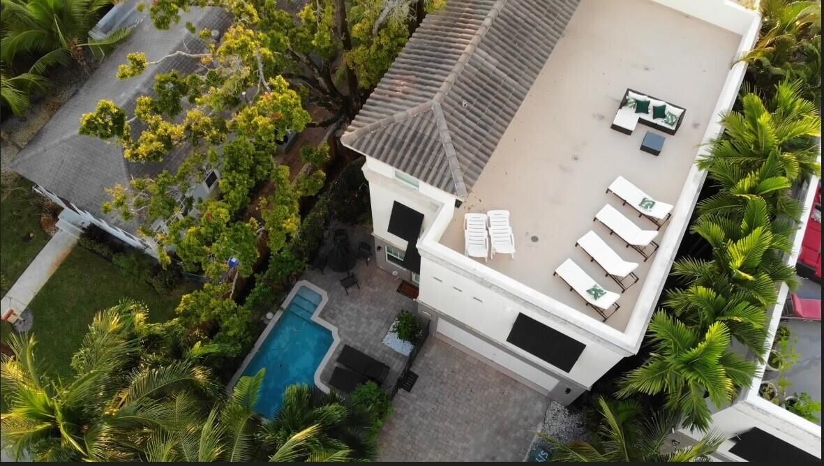 出租: $6,000 (3 贝兹, 3 浴室, 2351 平方英尺)