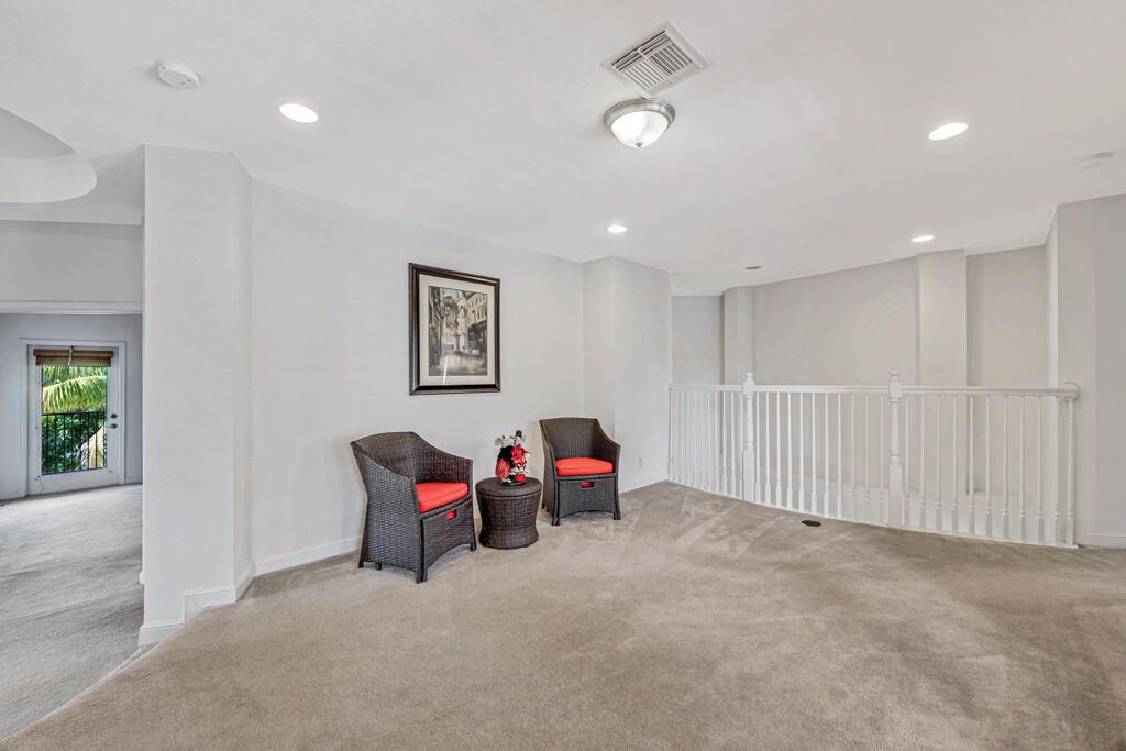 For Sale: $789,000 (4 beds, 4 baths, 3390 Square Feet)