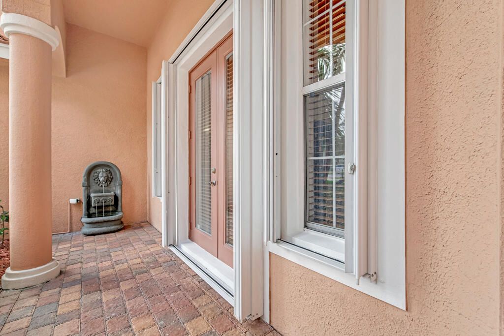 For Sale: $789,000 (4 beds, 4 baths, 3390 Square Feet)