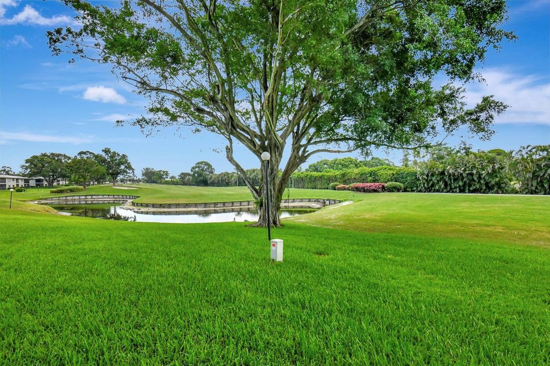 Под контрактом: $7,000 (2 спален, 2 ванн, 1546 Квадратных фут)