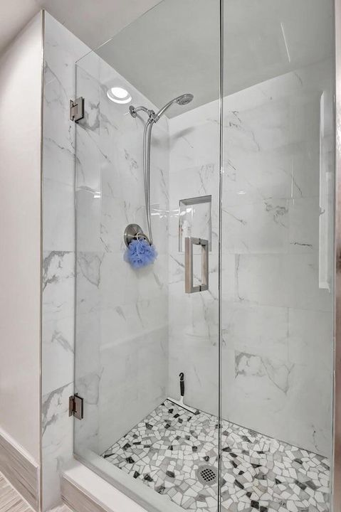 Под контрактом: $7,000 (2 спален, 2 ванн, 1546 Квадратных фут)