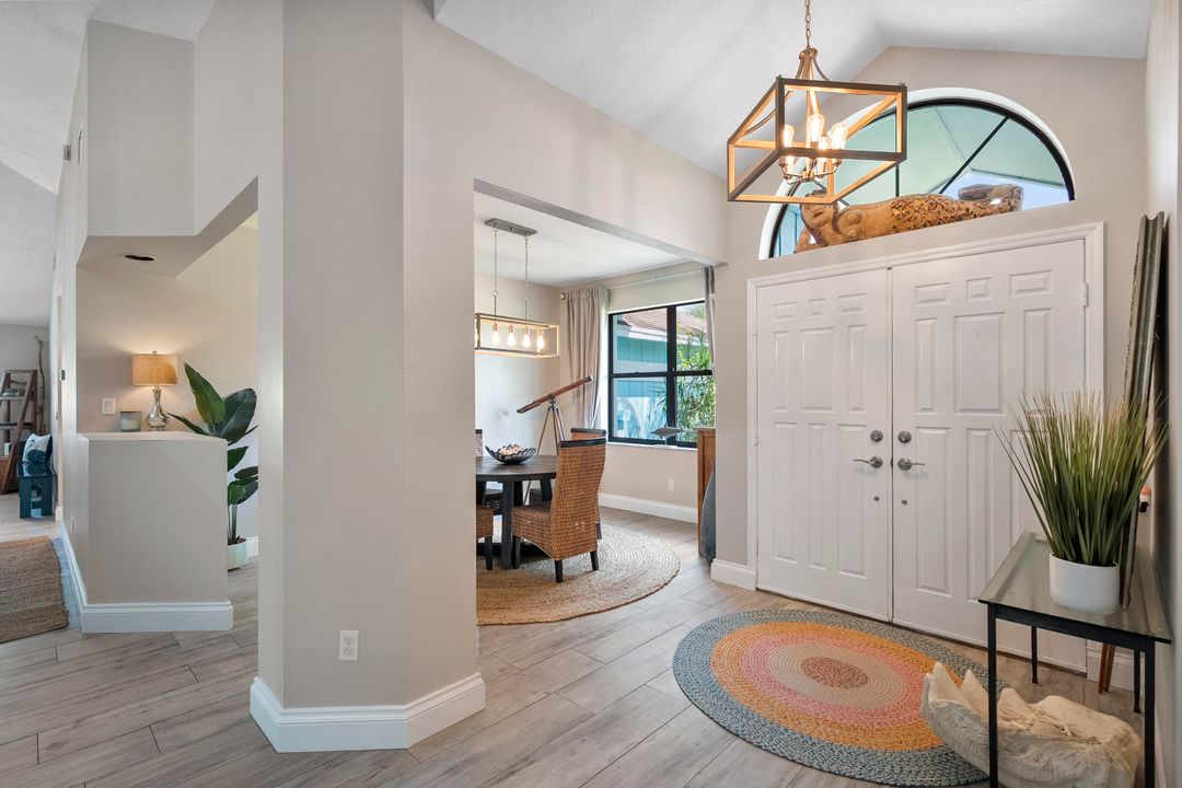 For Sale: $800,000 (3 beds, 2 baths, 2317 Square Feet)