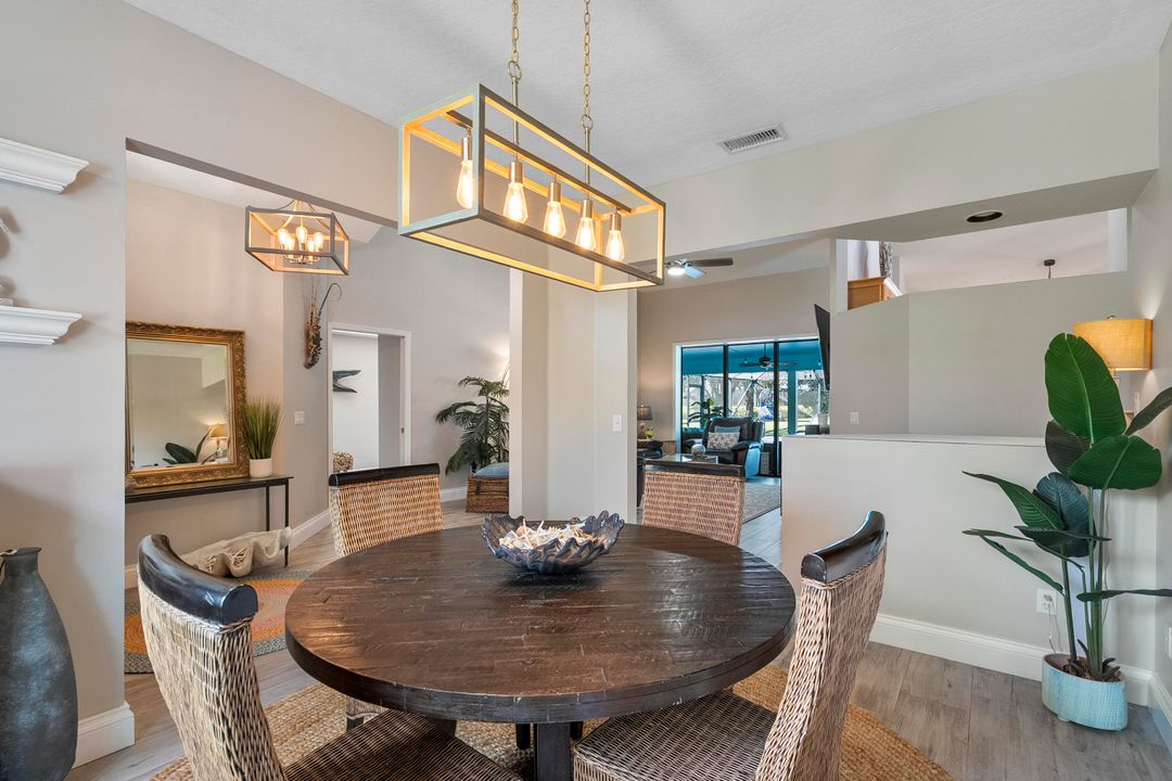 For Sale: $800,000 (3 beds, 2 baths, 2317 Square Feet)