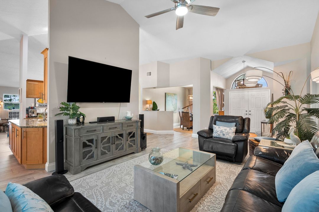 For Sale: $800,000 (3 beds, 2 baths, 2317 Square Feet)