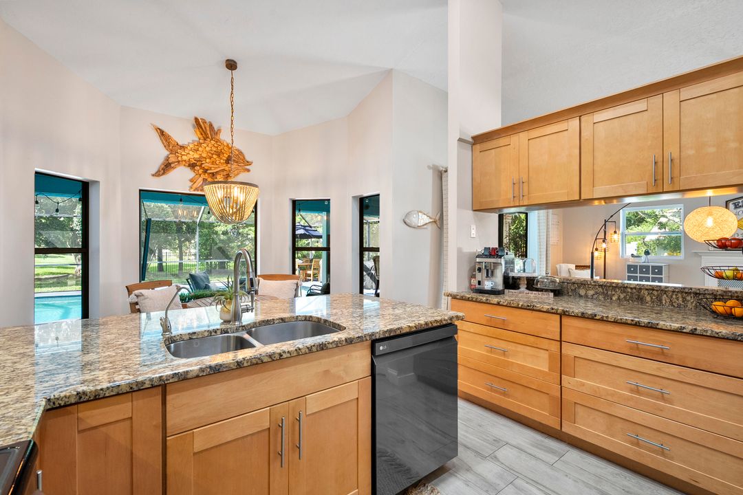 For Sale: $800,000 (3 beds, 2 baths, 2317 Square Feet)