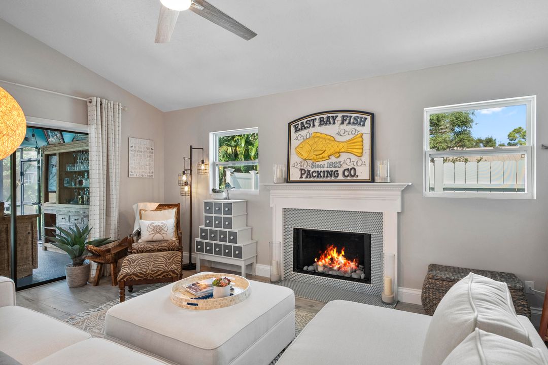 For Sale: $800,000 (3 beds, 2 baths, 2317 Square Feet)