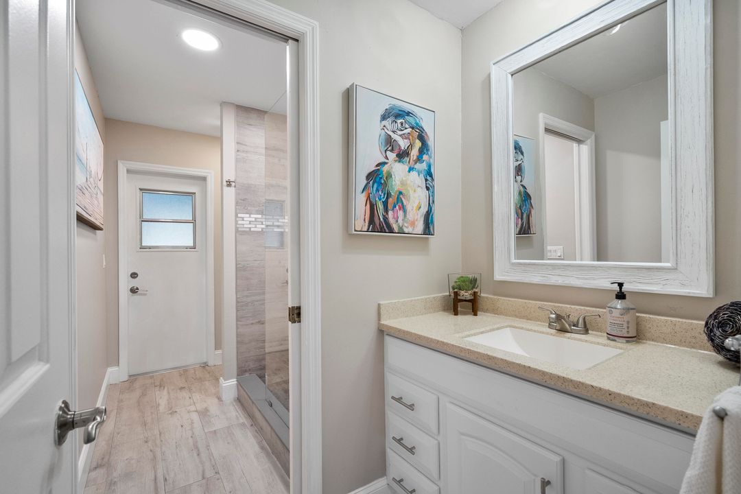 For Sale: $800,000 (3 beds, 2 baths, 2317 Square Feet)