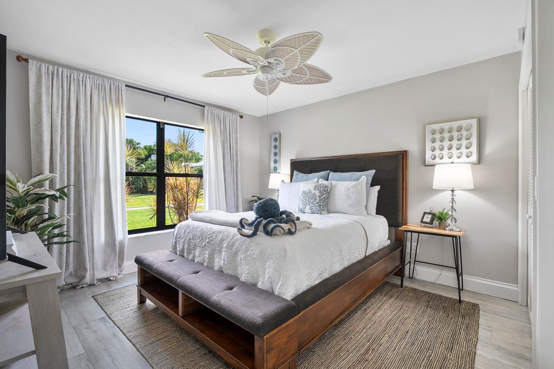 For Sale: $800,000 (3 beds, 2 baths, 2317 Square Feet)