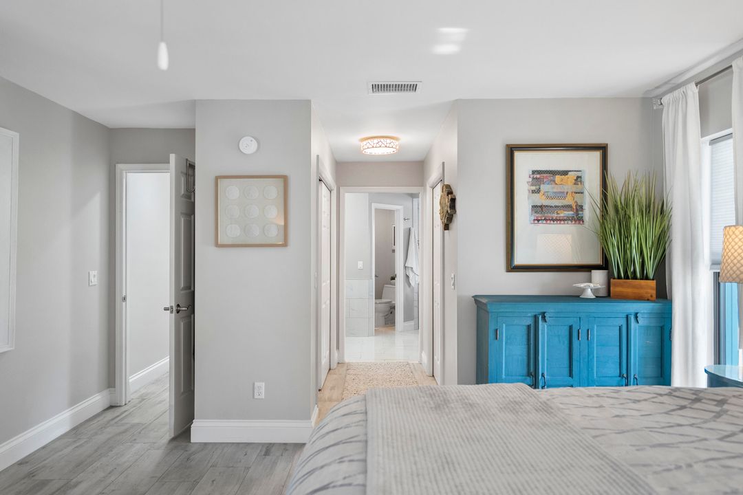 For Sale: $800,000 (3 beds, 2 baths, 2317 Square Feet)