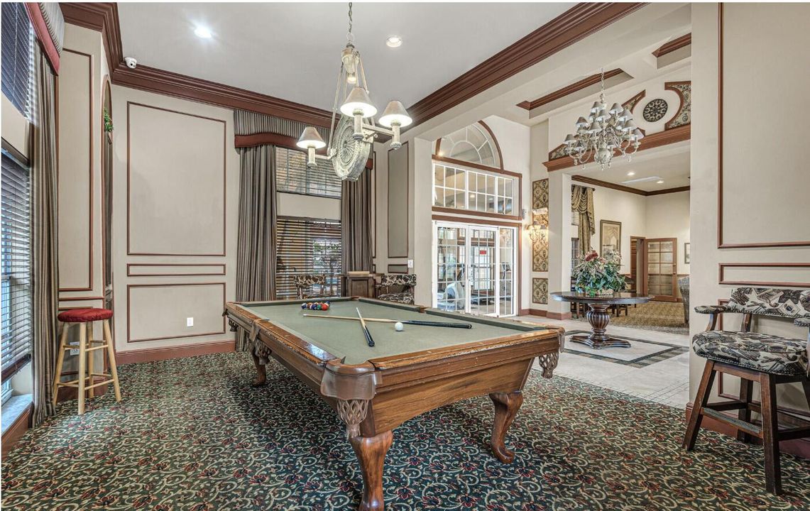 Active With Contract: $279,900 (3 beds, 2 baths, 1298 Square Feet)