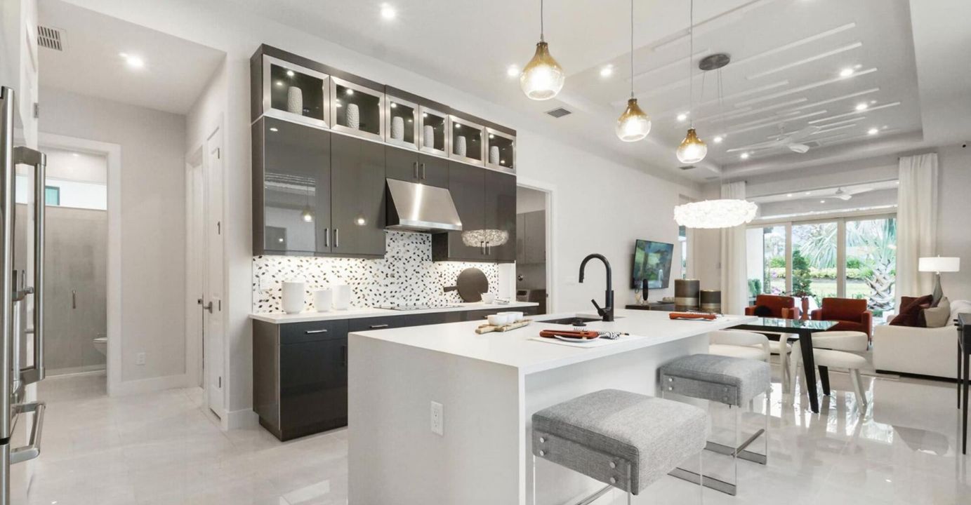 Activo con contrato: $3,250 (3 camas, 2 baños, 1723 Pies cuadrados)