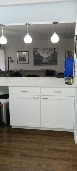 Active With Contract: $269,500 (2 beds, 2 baths, 1254 Square Feet)