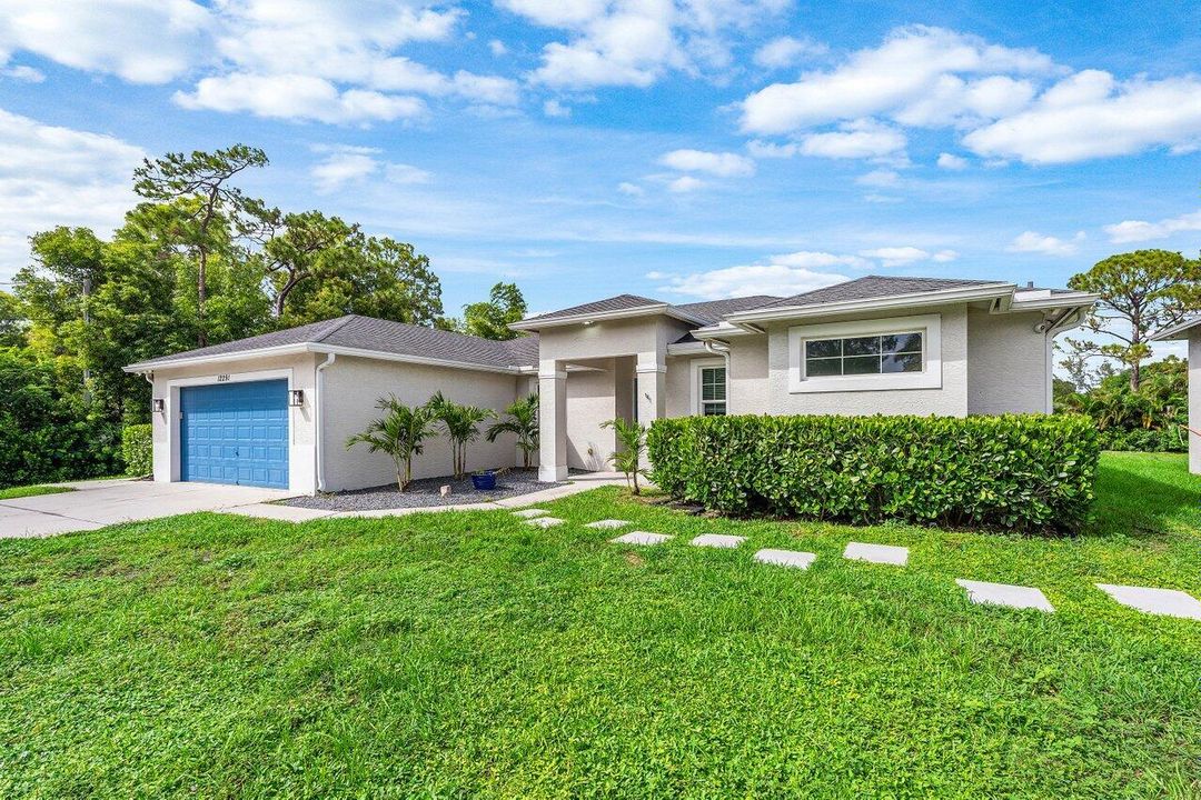 For Sale: $1,399,900 (4 beds, 3 baths, 2696 Square Feet)