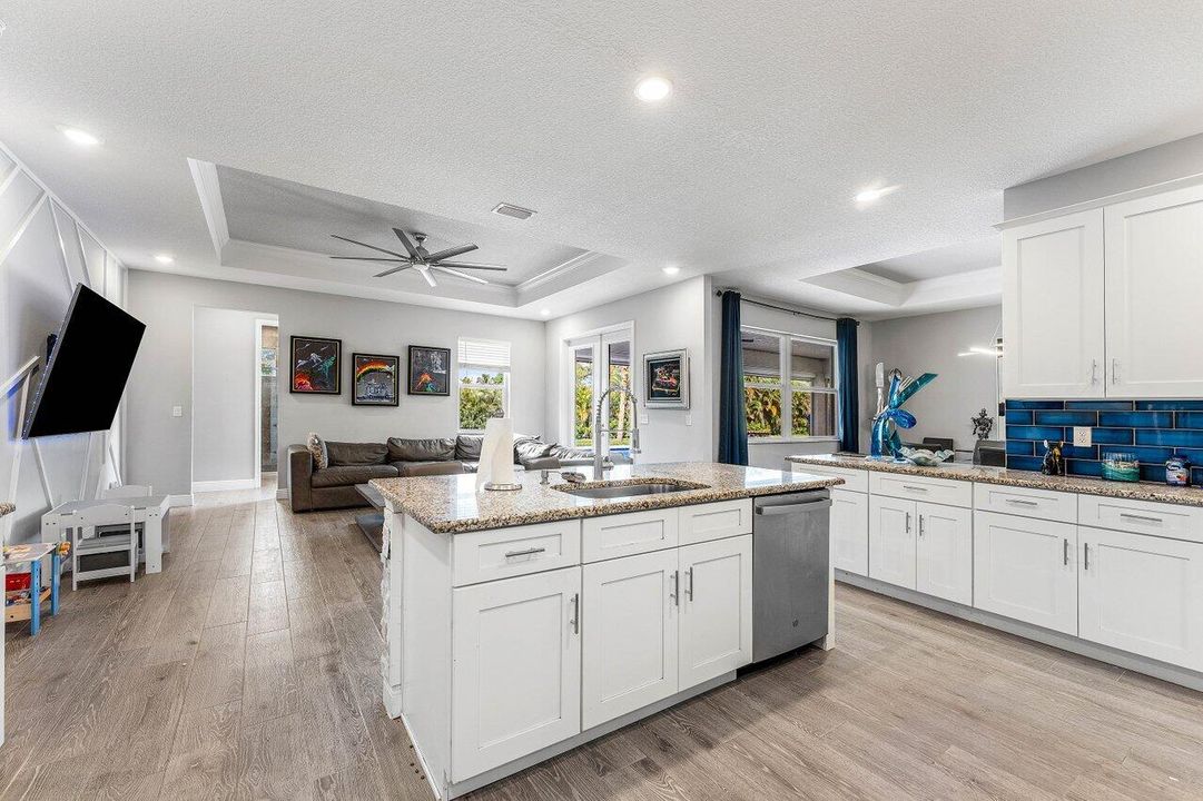 For Sale: $1,399,900 (4 beds, 3 baths, 2696 Square Feet)