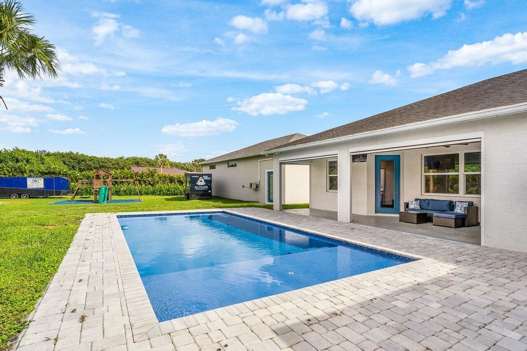 For Sale: $1,399,900 (4 beds, 3 baths, 2696 Square Feet)