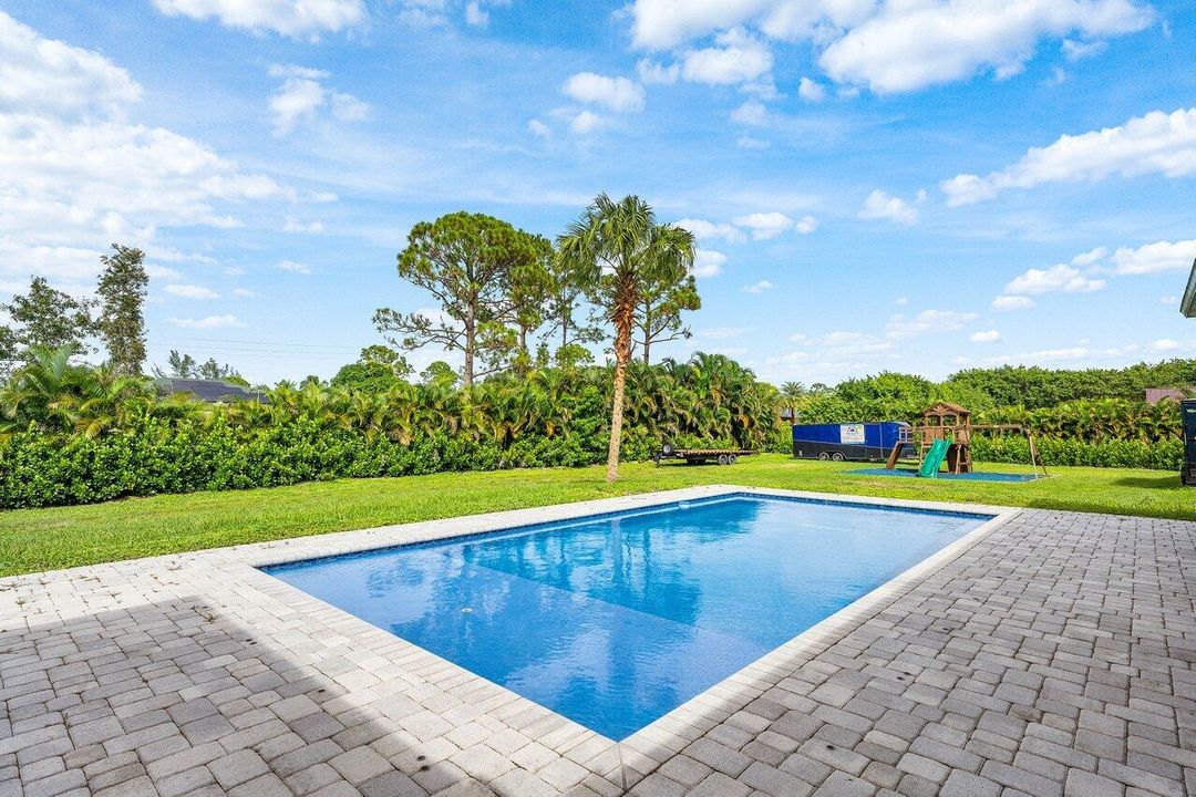 For Sale: $1,399,900 (4 beds, 3 baths, 2696 Square Feet)