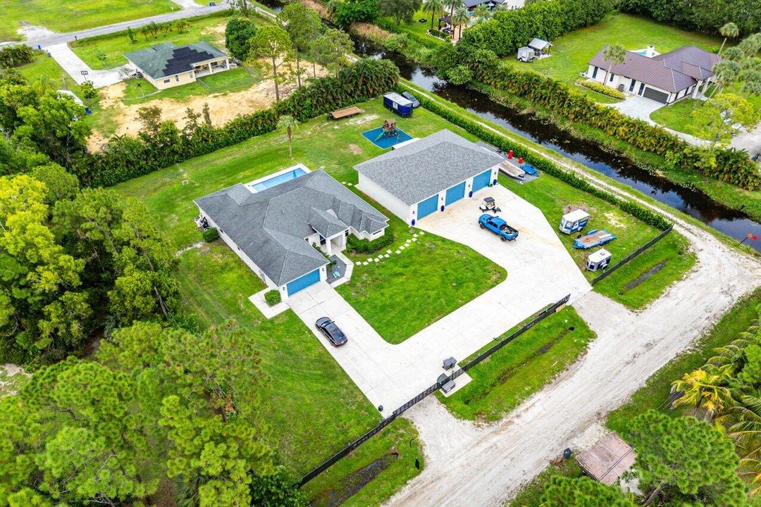 For Sale: $1,399,900 (4 beds, 3 baths, 2696 Square Feet)