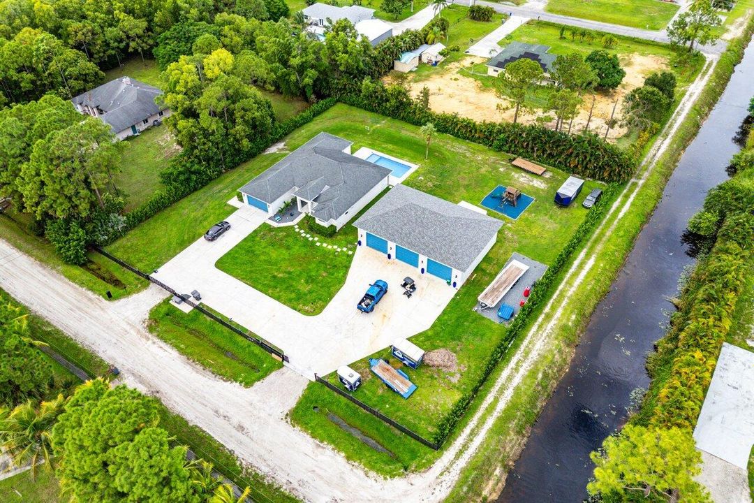 For Sale: $1,399,900 (4 beds, 3 baths, 2696 Square Feet)