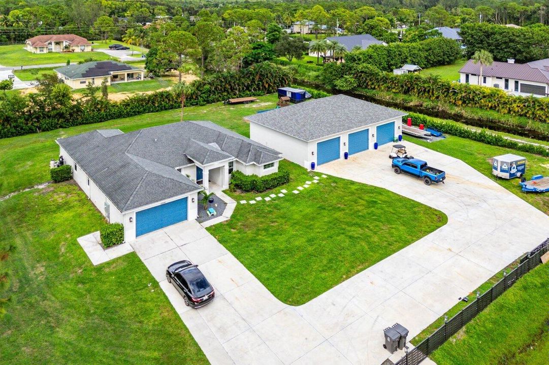 For Sale: $1,399,900 (4 beds, 3 baths, 2696 Square Feet)