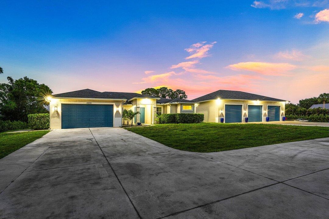 For Sale: $1,399,900 (4 beds, 3 baths, 2696 Square Feet)