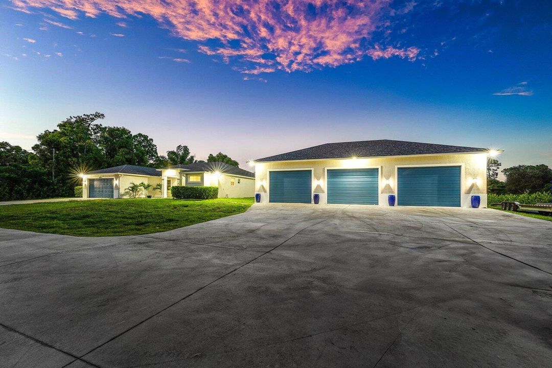 For Sale: $1,399,900 (4 beds, 3 baths, 2696 Square Feet)