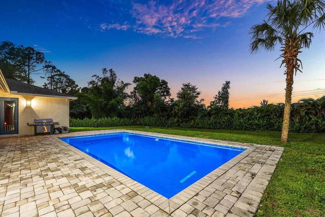 For Sale: $1,399,900 (4 beds, 3 baths, 2696 Square Feet)