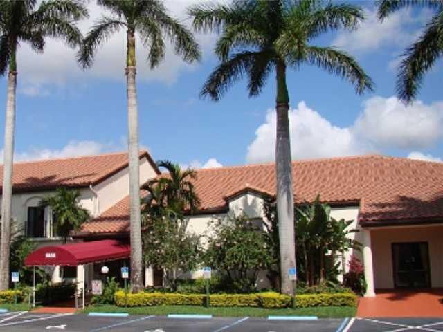 Под контрактом: $300,000 (3 спален, 2 ванн, 1469 Квадратных фут)