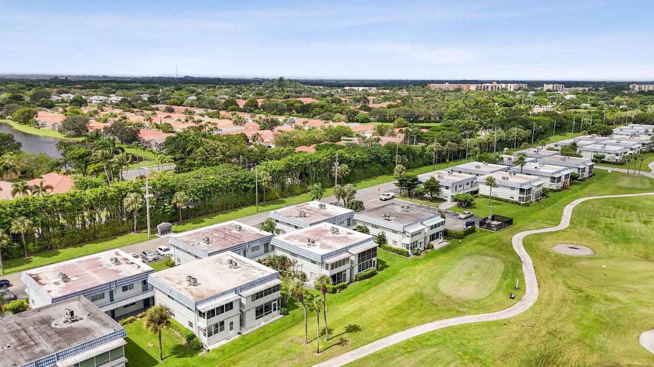 待售: $69,900 (1 贝兹, 1 浴室, 720 平方英尺)