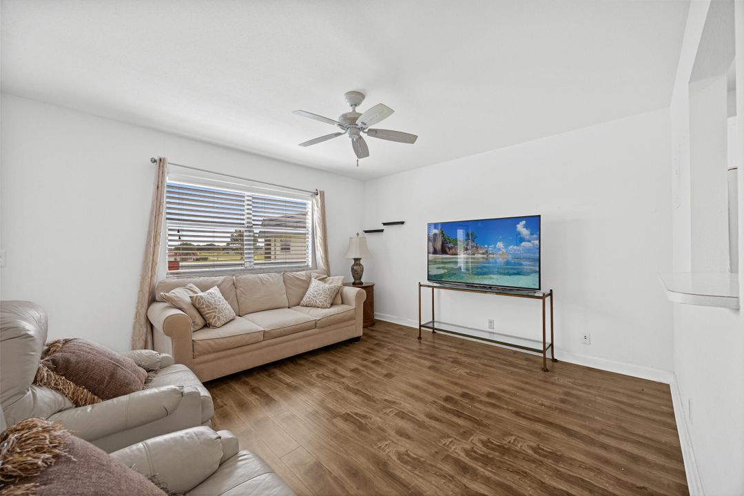 待售: $69,900 (1 贝兹, 1 浴室, 720 平方英尺)