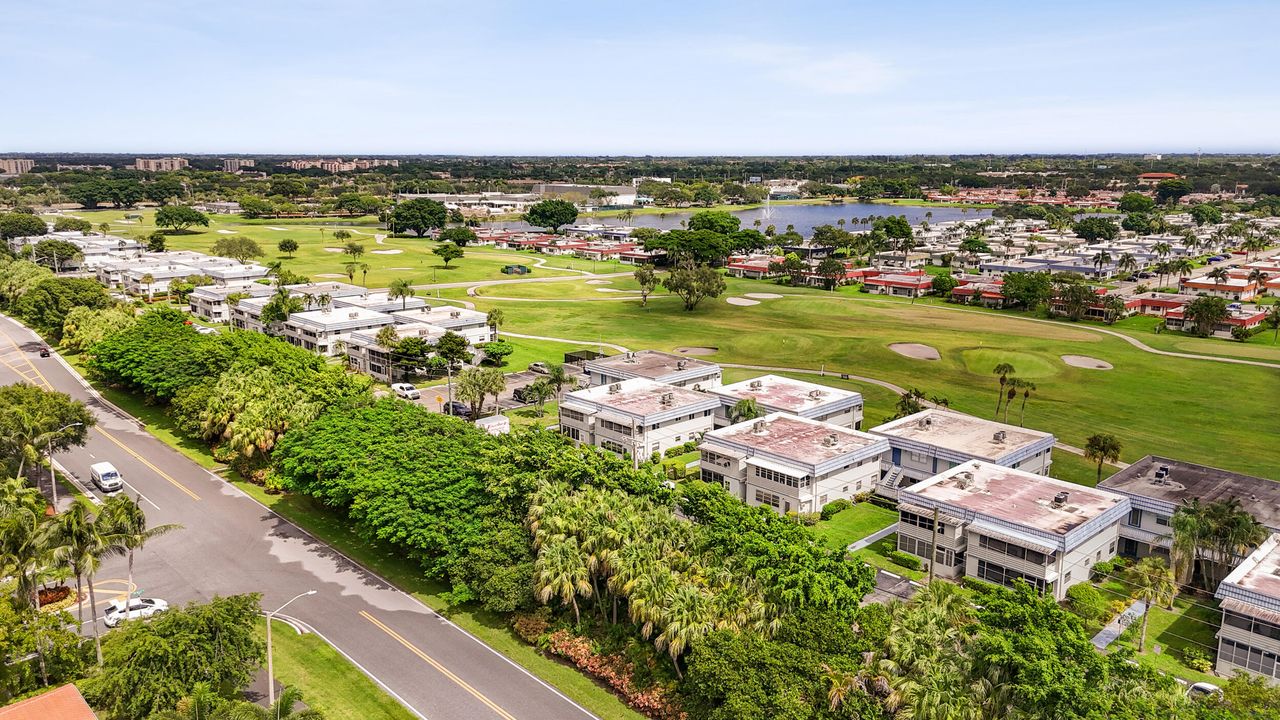 待售: $69,900 (1 贝兹, 1 浴室, 720 平方英尺)