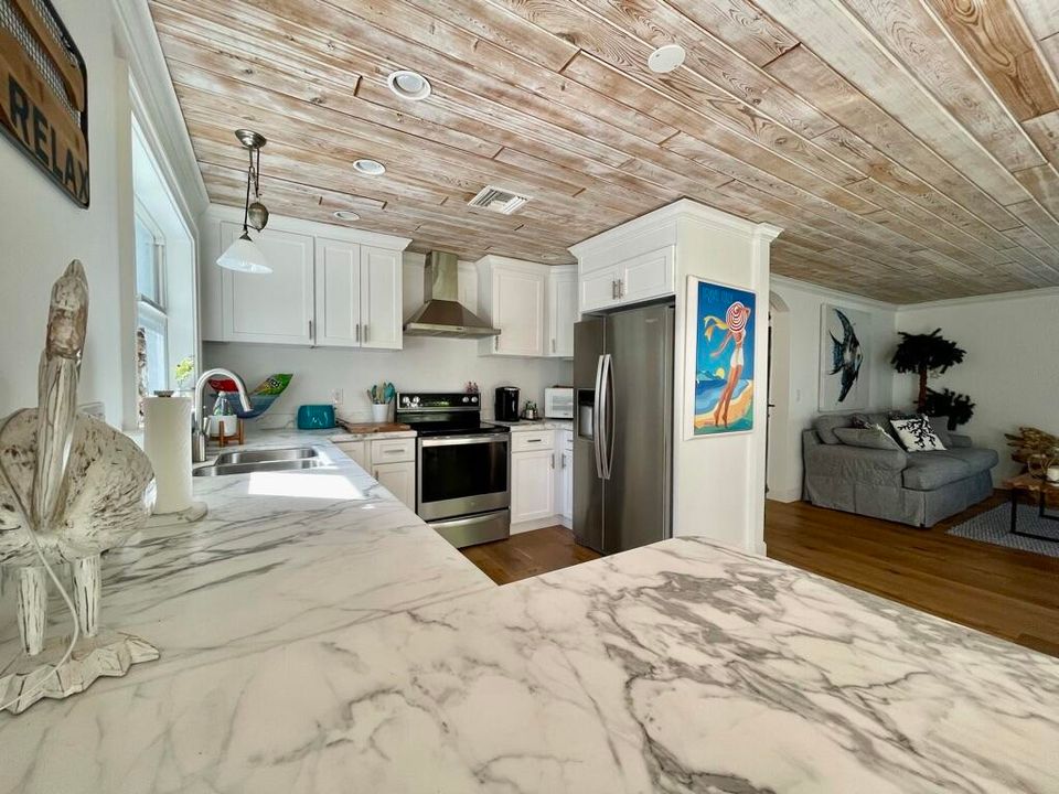 В аренду: $6,500 (2 спален, 2 ванн, 1300 Квадратных фут)